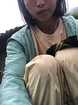 Snapshot of sun-shii chatting on 02.28.26 sun-shii online show from 02.28.26