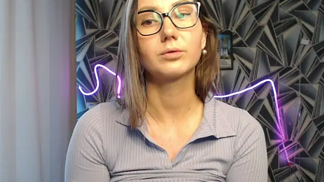 NikkiKiss    online show from 06.05.26