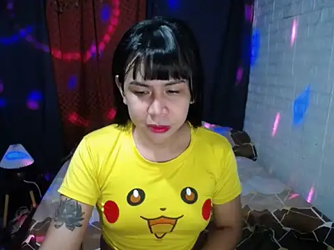 BriannaCruz24 online show from 04.20.26