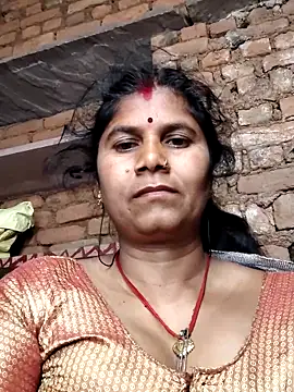 Hot di97 online show from 02.24.26