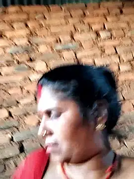 Hot di97 online show from 03.28.26