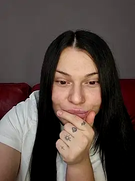 9Alice online show from 01.13.26