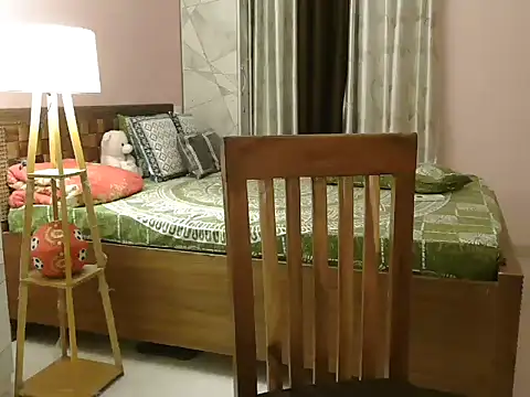 SASSY AANNUU online show from 03.25.26