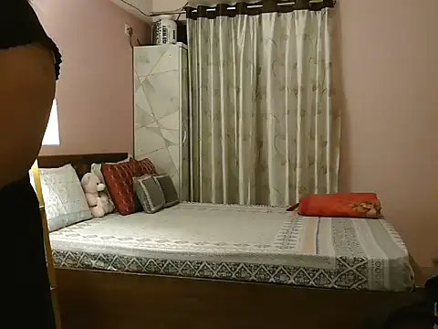 SASSY AANNUU online show from 05.12.26