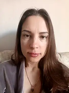 Snapshot of She-Moon chatting on 05.07.26 She-Moon online show from 05.07.26