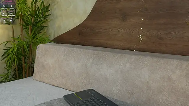 Bonny Watson online show from 04.08.26