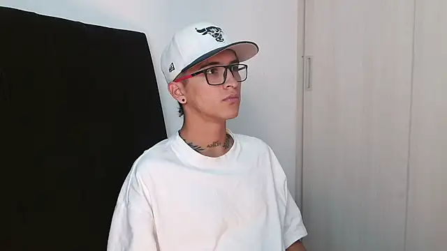 Nico viper 1 online show from 01.18.26