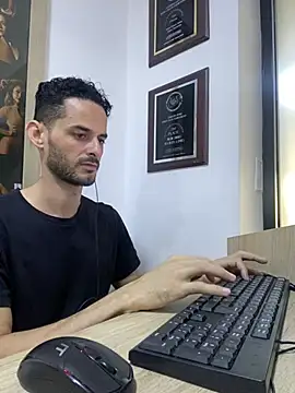 gatoquiles online show from 02.05.26