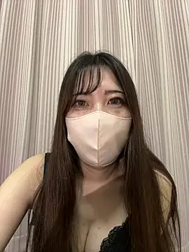 Snapshot of Runa_channel chatting on 03.04.26 Runa channel online show from 03.04.26