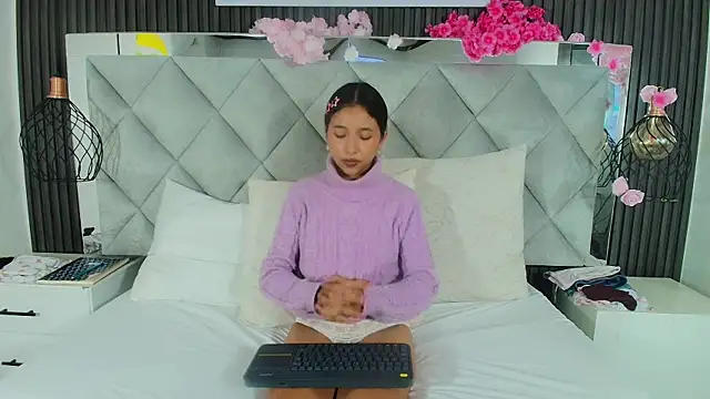 Real virgin Pussy online show from 05.29.26