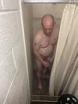 Snapshot of Stuey75 chatting on 02.08.25 Stuey75 online show from 02.08.25