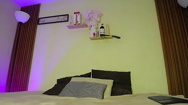 Snapshot of Scarlett_ross_ chatting on 02.05.26 Scarlett ross online show from 02.05.26