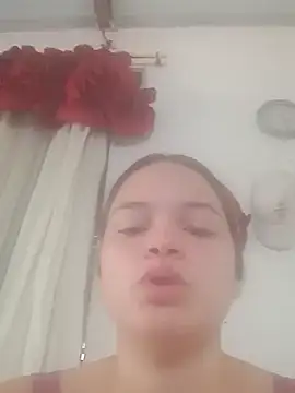 Snapshot of AdharaCusan chatting on 03.04.26 AdharaCusan online show from 03.04.26