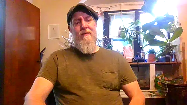 Snapshot of Moeblick chatting on 02.23.26 Moeblick online show from 02.23.26