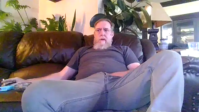 Snapshot of Moeblick chatting on 02.28.26 Moeblick online show from 02.28.26