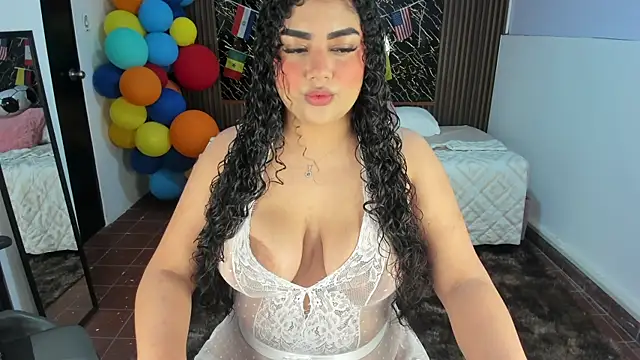 Snapshot of Karla18_ chatting on 07.14.26 Karla18 online show from 07.14.26