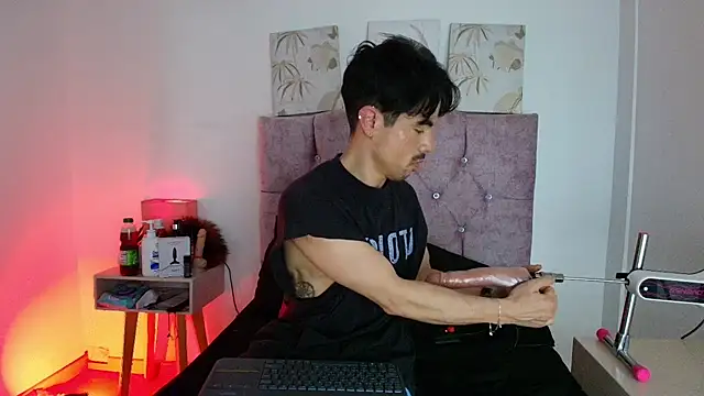 Ethan Briggs  online show from 03.18.26