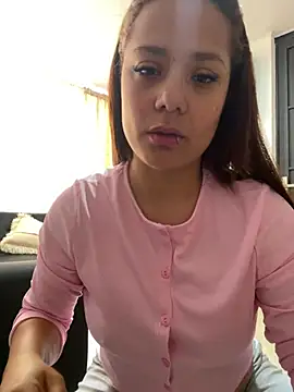Snapshot of Pretty__Milf chatting on 07.07.26 Pretty Milf online show from 07.07.26