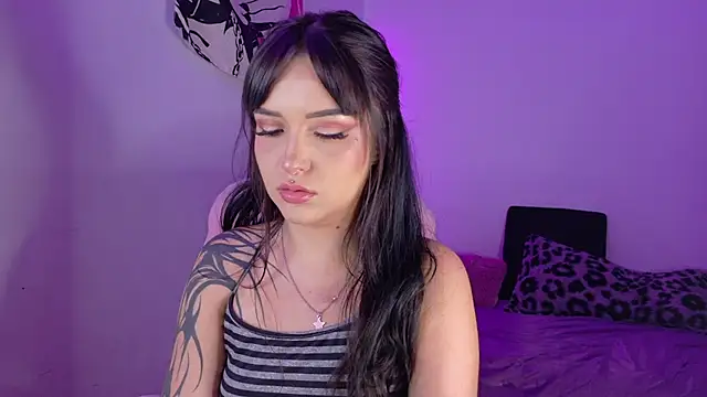Snapshot of dollmeow chatting on 06.27.26 dollmeow online show from 06.27.26