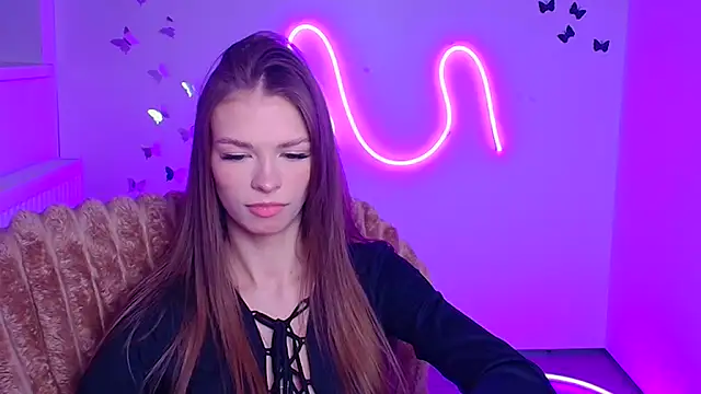 Snapshot of Lina_Loveuu chatting on 02.20.26 Lina Loveuu online show from 02.20.26