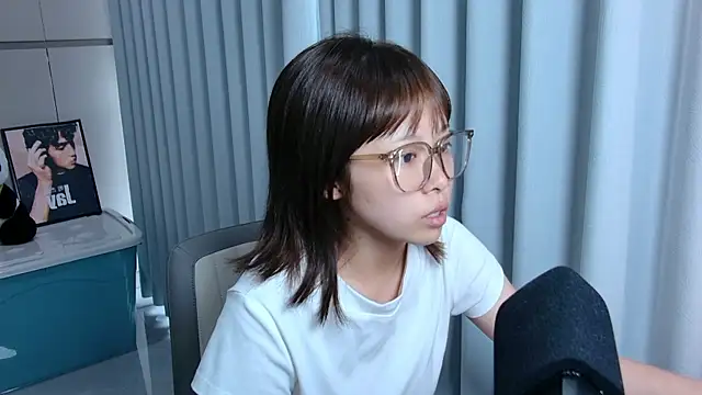 yuki-888 online show from 04.20.26