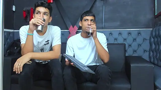 ALEX KEITH26 online show from 04.13.26