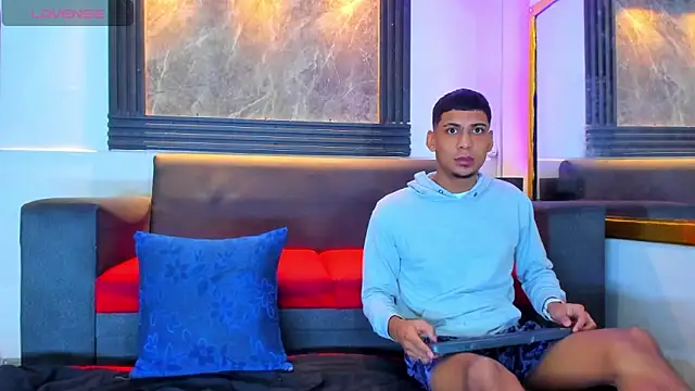 ALEX KEITH26 online show from 04.18.26