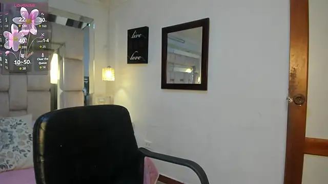 SofiaMilfx69 online show from 03.19.26