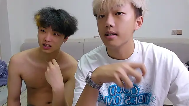 Chocolates-001 online show from 04.02.26