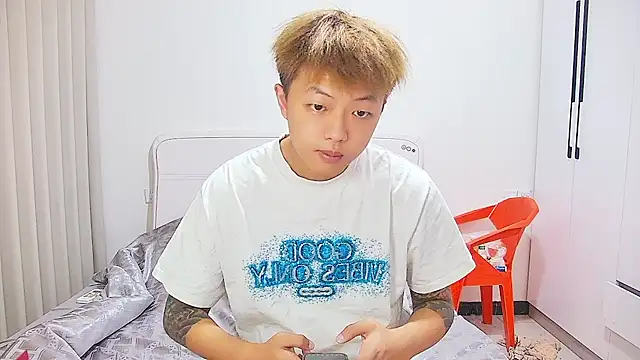Chocolates-001 online show from 06.16.26