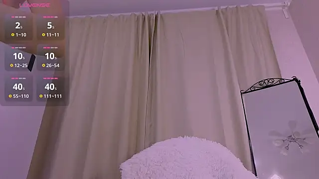 Snapshot of Tiny_Emmy chatting on 02.10.26 Tiny Emmy online show from 02.10.26