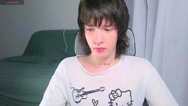 Snapshot of LeonBoykisser chatting on 07.08.26 LeonBoykisser online show from 07.08.26