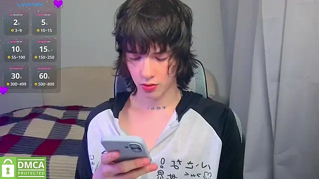 Snapshot of LeonBoykisser chatting on 07.22.26 LeonBoykisser online show from 07.22.26