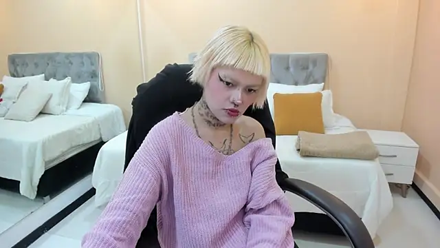 Bela Craxkerr online show from 04.05.26