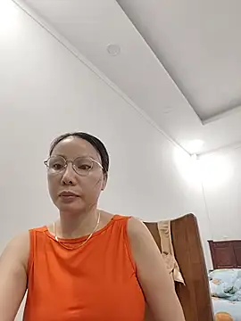Snapshot of Famrita chatting on 06.02.26 Famrita online show from 06.02.26