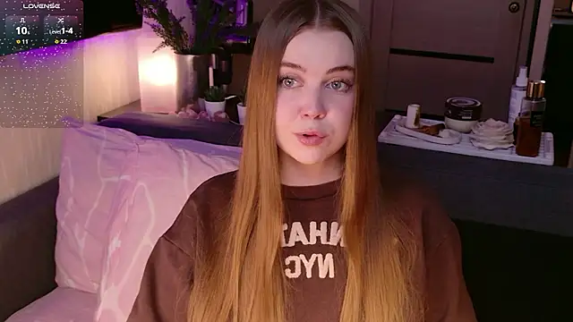 bratwifelina online show from 03.02.26