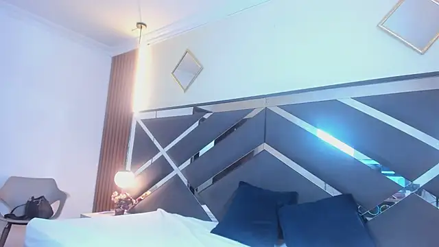 Ambarross  online show from 02.27.26