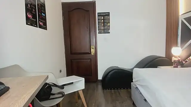 Ambarross  online show from 03.12.26