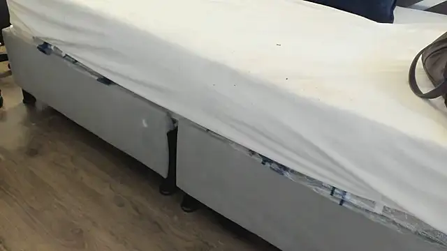 Ambarross  online show from 03.19.26