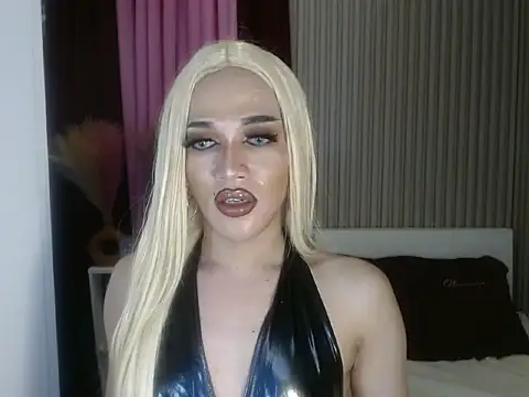 Snapshot of Kendalllust chatting on 05.25.26 Kendalllust online show from 05.25.26
