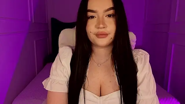 tinafox  online show from 03.24.26