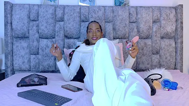 Snapshot of samirths_boy_ chatting on 02.01.26 samirths boy online show from 02.01.26