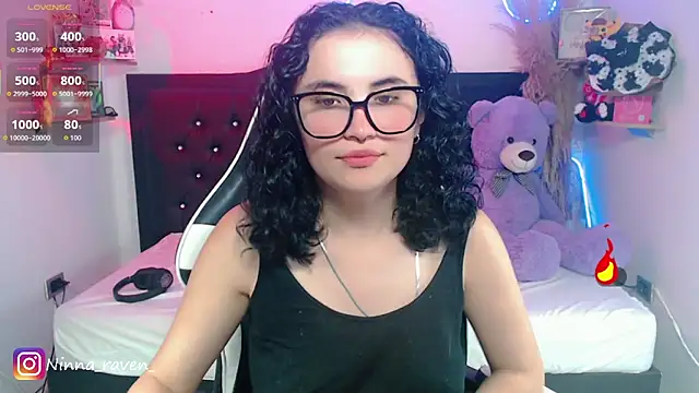 Snapshot of AriaDark chatting on 06.05.26 AriaDark online show from 06.05.26