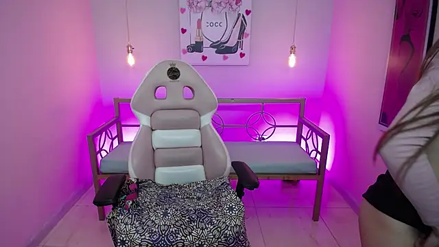 Ashley benson x online show from 03.03.26