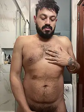 Snapshot of latinCuplex chatting on 02.20.26 latinCuplex online show from 02.20.26