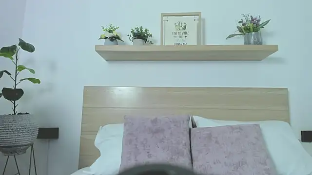 Snapshot of ivette_swan chatting on 02.12.26 ivette swan online show from 02.12.26