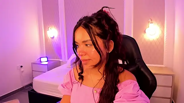 Snapshot of rubby_grundy chatting on 02.15.26 rubby grundy online show from 02.15.26