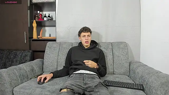 Snapshot of Two_sexboys chatting on 02.08.26 Two sexboys online show from 02.08.26