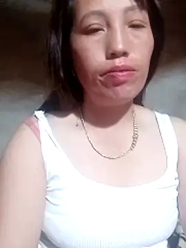 Gummiesu online show from 04.07.26