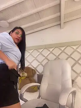 Snapshot of Miaswwe chatting on 02.04.26 Miaswwe online show from 02.04.26